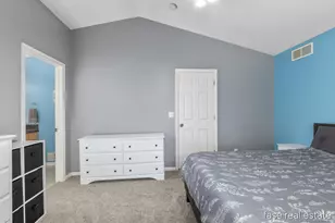 2796 Bryanwood Dr NW, Grand Rapids, MI 49544 - Photo 9