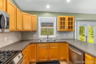 2796 Bryanwood Dr NW, Grand Rapids, MI 49544 - Photo 7
