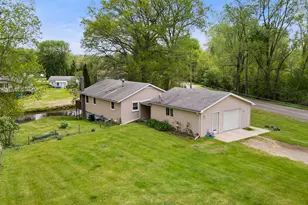 4330 Dawn Dr, Hillsdale, MI 49242 - Photo 41