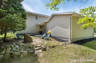 11014 E Royal Rd, Stanwood, MI 49346 - Photo 5