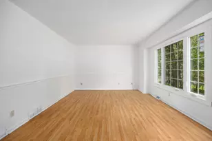 1073 Sweet St NE, Grand Rapids, MI 49505 - Photo 7