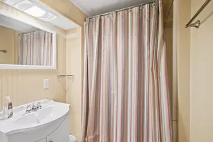 334 Van Buren St, South Haven, MI 49090 - Photo 27