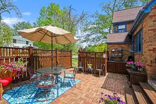 334 Van Buren St, South Haven, MI 49090 - Photo 31