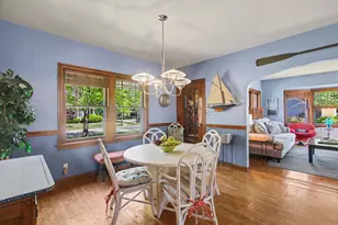 334 Van Buren St, South Haven, MI 49090 - Photo 9