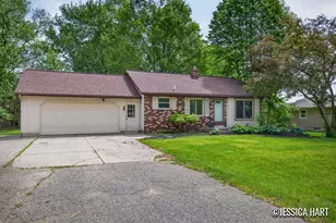 1324 Kinney Ave NW, Grand Rapids, MI 49534 - Photo 3