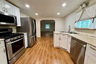 1 Lo Presto Ave, Hillsdale, MI 49242 - Photo 9