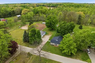 2498 Hemlock Rd, Quincy, MI 49082 - Photo 1