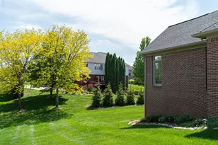 3801 Fawn Dr, Rochester, MI 48306 - Photo 57