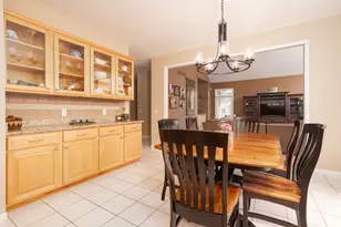 3801 Fawn Dr, Rochester, MI 48306 - Photo 7