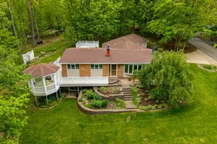 4179 Woodland Dr, Ann Arbor, MI 48103 - Photo 3