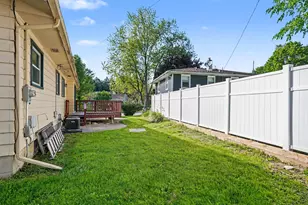 2155 Tremont Blvd NW, Grand Rapids, MI 49504 - Photo 25