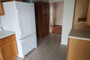 28 S 27th St, Battle Creek, MI 49015 - Photo 9