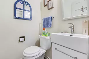 140 E Oakland Pl, Battle Creek, MI 49015 - Photo 15