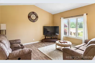 3569 Walnut Park Drive, Hamilton, MI 49419 - Photo 5