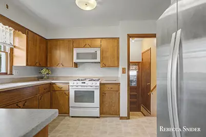 424 Andover Street SE, Kentwood, MI 49548 - Photo 5