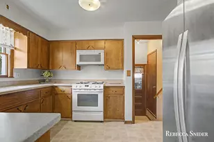 424 Andover St SE, Kentwood, MI 49548 - Photo 5