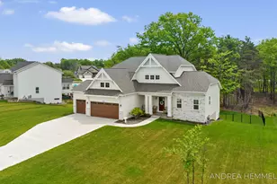 3090 Thornbury Dr, Holland, MI 49424 - Photo 5