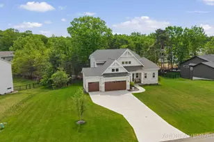 3090 Thornbury Dr, Holland, MI 49424 - Photo 3