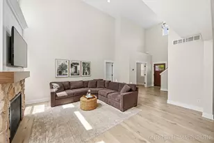 3090 Thornbury Dr, Holland, MI 49424 - Photo 21