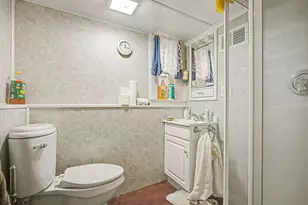 11595 4 Mile Rd, Battle Creek, MI 49015 - Photo 19