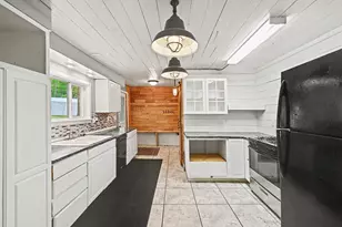 6550 E T U Ave, Vicksburg, MI 49097 - Photo 7