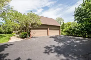 9222 Northpointe Ridge, Brighton, MI 48114 - Photo 91