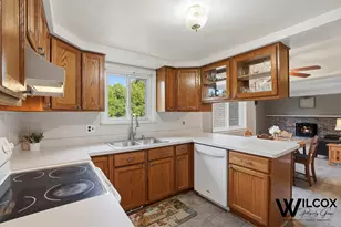 37944 Santa Anna St, Clinton, MI 48036 - Photo 13