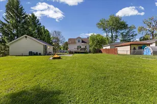 1049 Collier Rd, Auburn Hills, MI 48326 - Photo 35