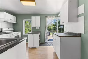 1049 Collier Rd, Auburn Hills, MI 48326 - Photo 13