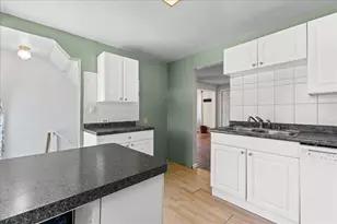 1049 Collier Rd, Auburn Hills, MI 48326 - Photo 15