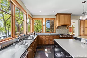 3516 Goodwood Dr SE, Grand Rapids, MI 49546 - Photo 23