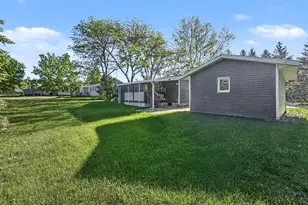 611 Connie Ave, Fremont, MI 49412 - Photo 3
