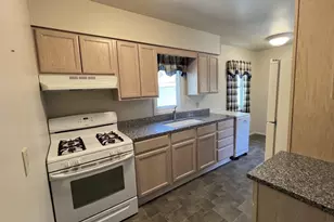 321 Cameo Ave, Portage, MI 49002 - Photo 5