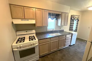 321 Cameo Ave, Portage, MI 49002 - Photo 5