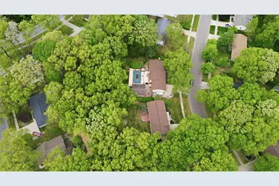 2433 Glen Valley Drive NW, Grand Rapids, MI 49544 - Photo 35