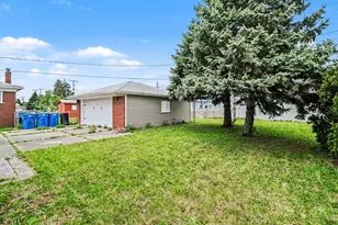 8271 Stanley Dr, Warren, MI 48093 - Photo 19