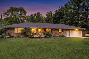 2367 Shoreham Dr, Saint Joseph, MI 49085 - Photo 3