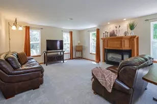 1042 Hunter Ridge, Battle Creek, MI 49017 - Photo 5
