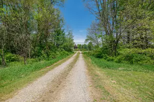 1042 Hunter Ridge, Battle Creek, MI 49017 - Photo 37
