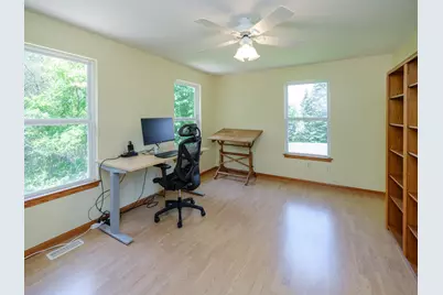 1042 Hunter Ridge, Battle Creek, MI 49017 - Photo 27