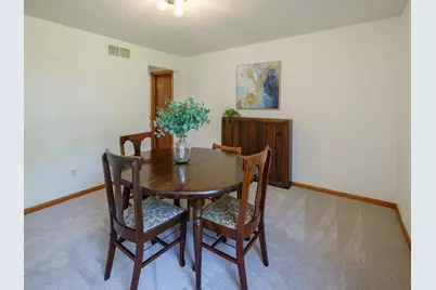 1042 Hunter Ridge, Battle Creek, MI 49017 - Photo 15