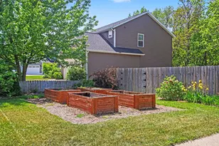 1222 W 32nd St, Holland, MI 49423 - Photo 25