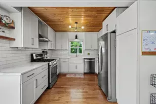 1222 W 32nd St, Holland, MI 49423 - Photo 9