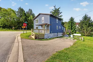 1387 E Riverside Dr, Ionia, MI 48846 - Photo 3