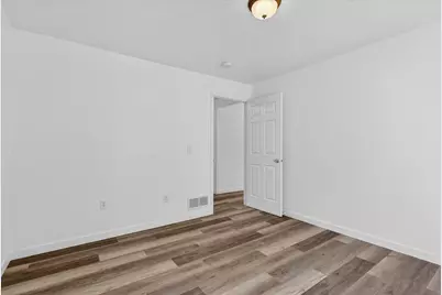 1387 E Riverside Drive, Ionia, MI 48846 - Photo 45