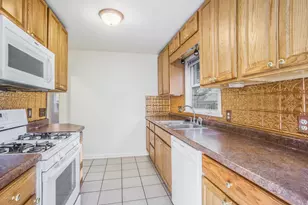 1315 Sutherland Ave, Kalamazoo, MI 49006 - Photo 5