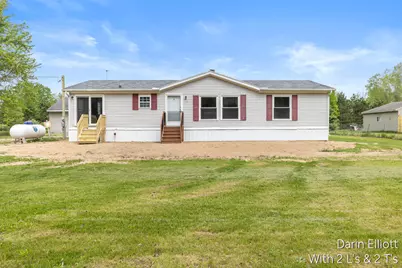 9203 S Castle Road, Sheridan, MI 48884 - Photo 5
