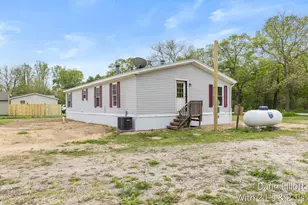 9203 S Castle Rd, Sheridan, MI 48884 - Photo 35