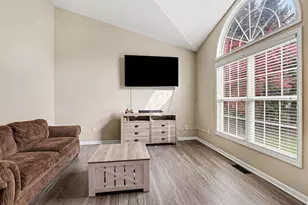 11660 Maggie Ct NE, Rockford, MI 49341 - Photo 9