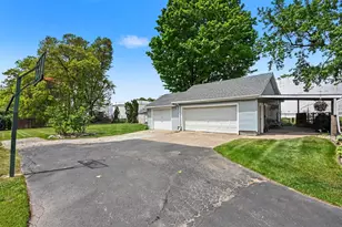 2402 S 3rd St, Niles, MI 49120 - Photo 25